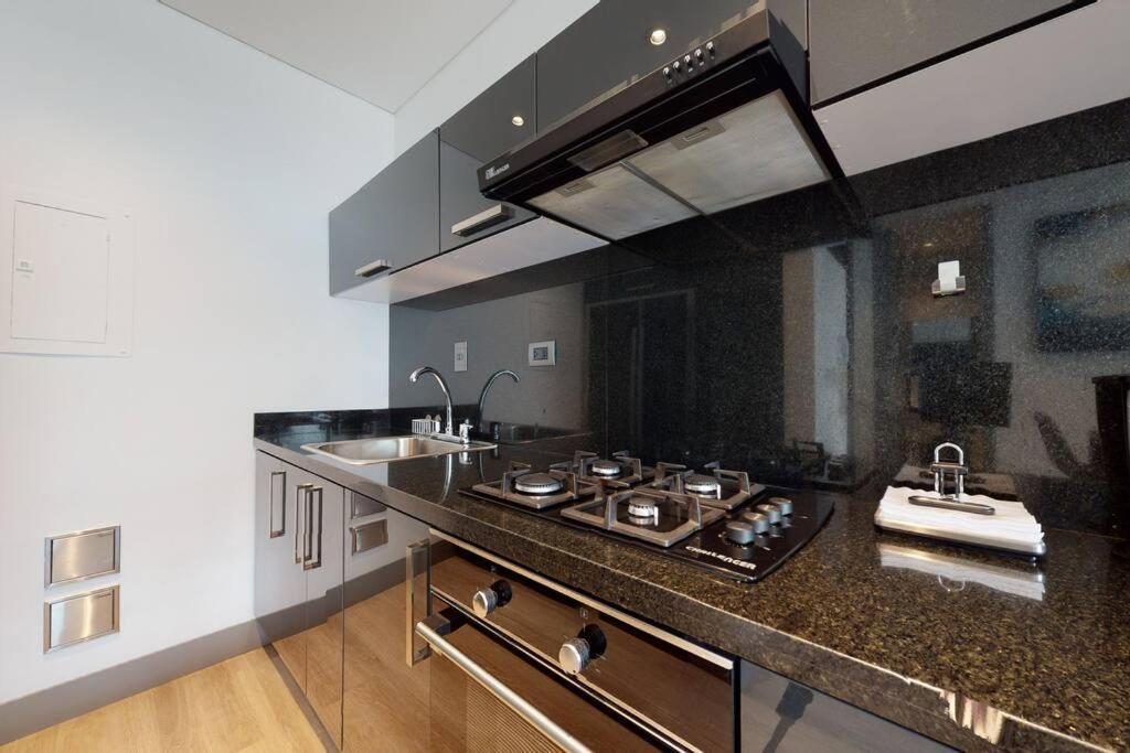 Exclusivo Y Lujoso Apto Area 93 Apartamento *